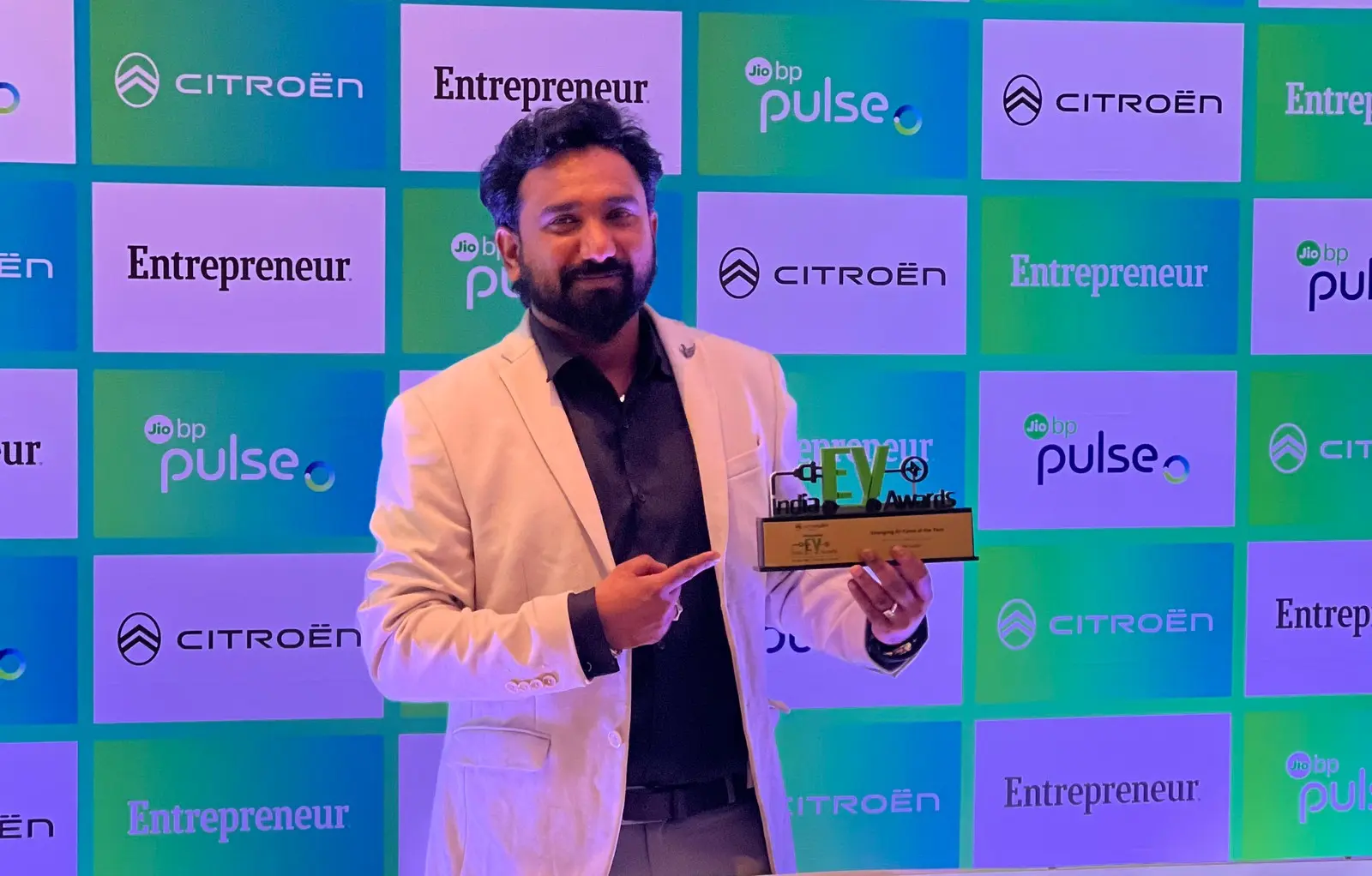 GoFree Cycles Wins Emerging EV Cycle of the Year at Indian Entrepreneur Awards 2024 Nishad Ahammed 2